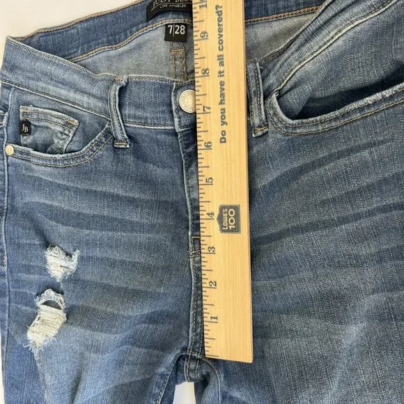 Judy Blue Size 7/28 Heavy Distressed Skinny Jeans Raw Hem Medium Wash - Picture 5 of 8